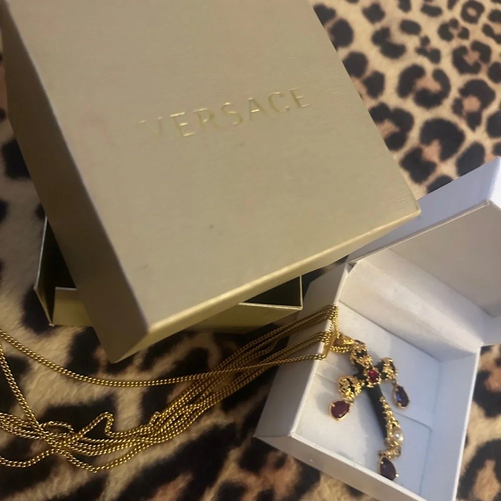 Versace Vintage Gold-Tone Black Cross Pendant Necklace with Red Gem Accents - Picture 3 of 3